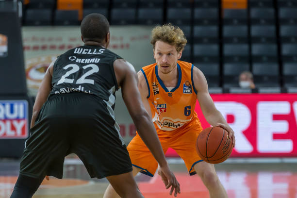 配位置需求 配位置需求